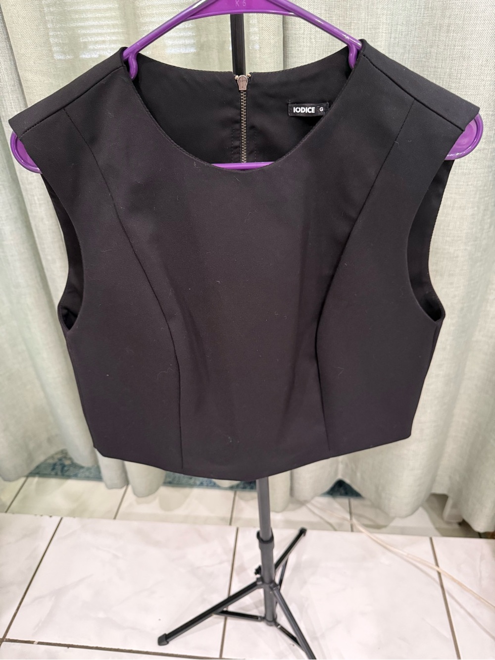IODICE Black Sleeveless Cropped Shell Top Size L